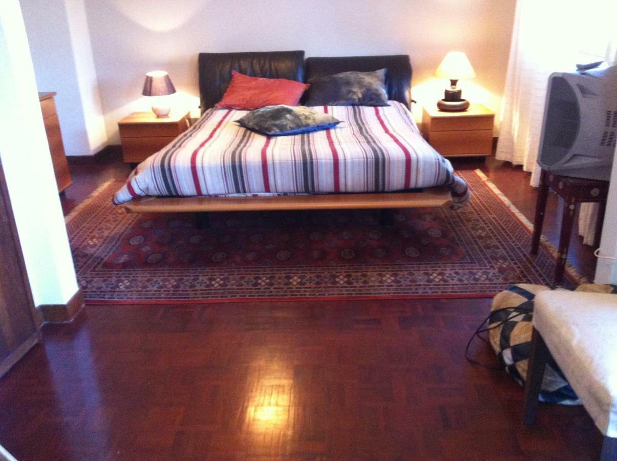 Traditional Villa In S Pedro , Estoril Alapraia エクステリア 写真